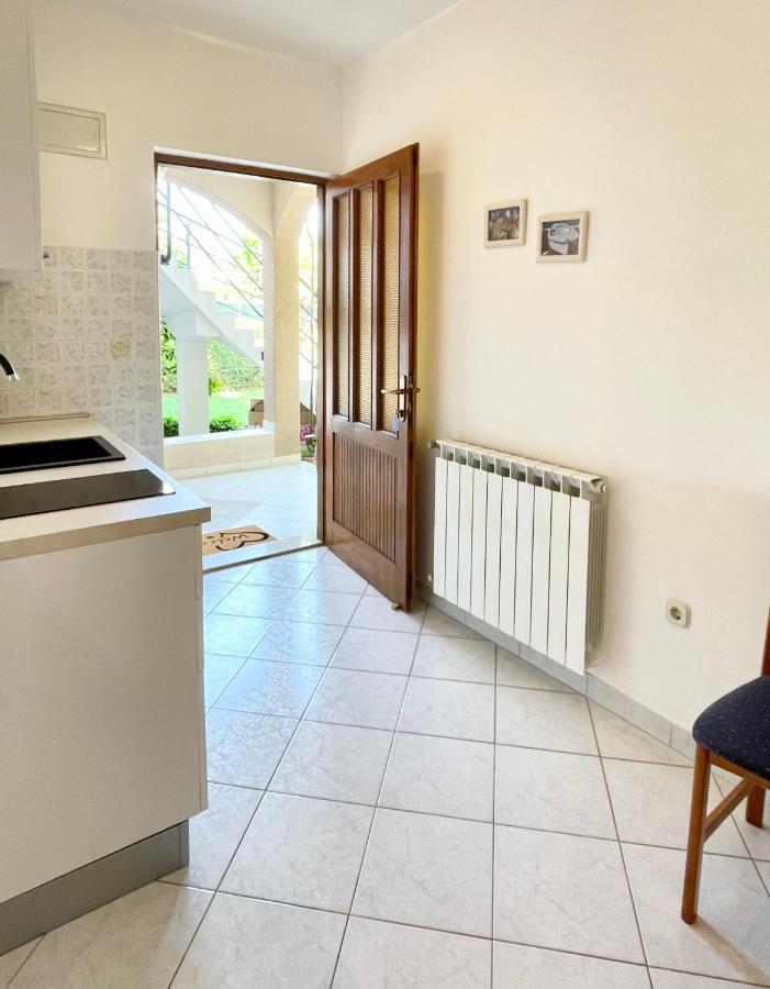 Christina Apartament